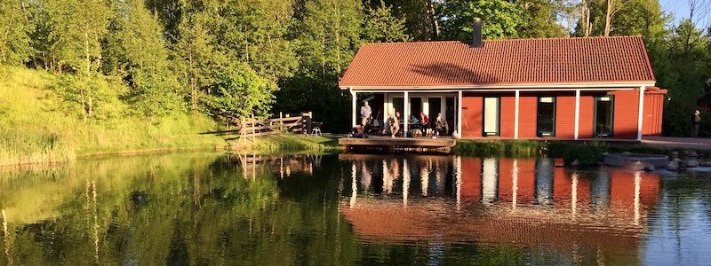 Lodge by the river